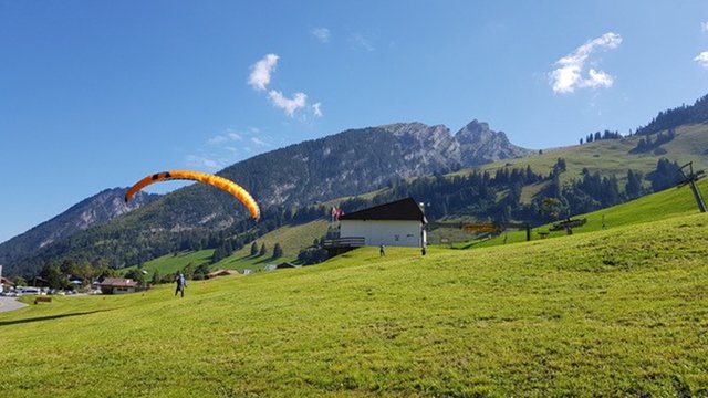 Welcome paraglider and speed flyer pilots!